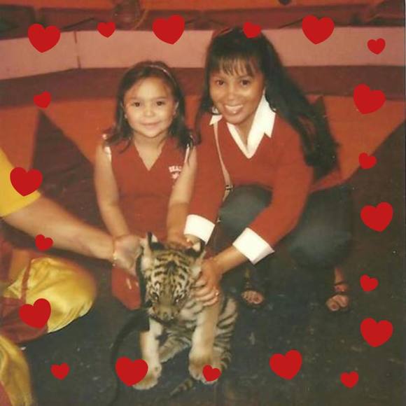 Meet your Posher, Yolanda - Picture 1 of 1